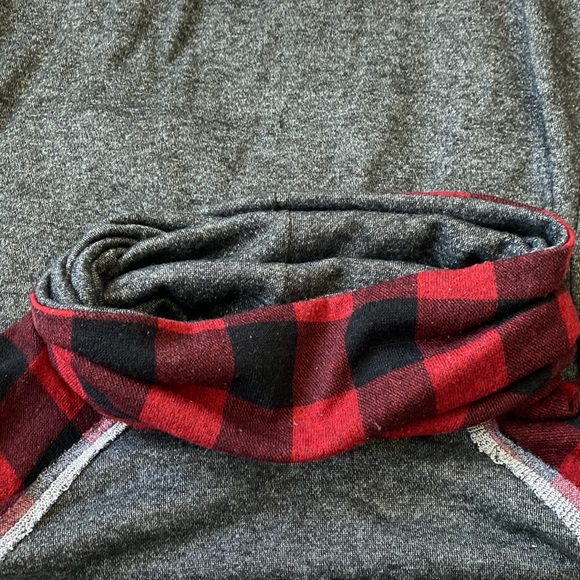 12PM by Mon Ami. Cowl-neck sweater. Plaid/grey. Medium. - Picture 8 of 8